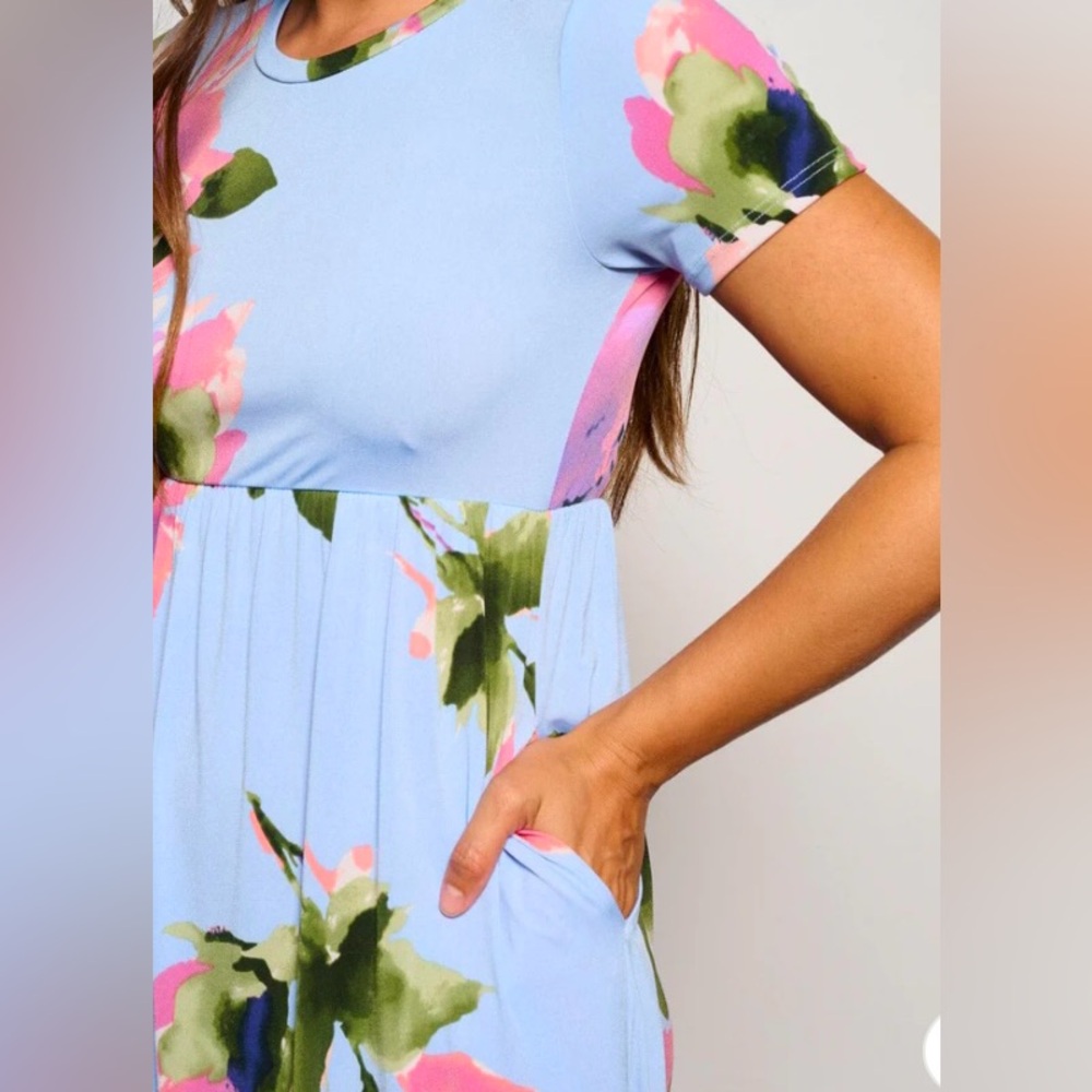 NWOT Bold Floral Maxi Dress With Pockets - Picture 3 of 6